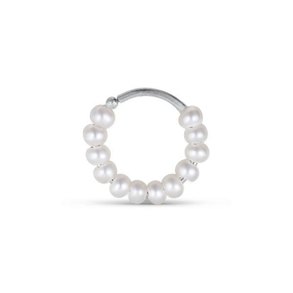 Jane Kønig ROW Pearl Twist ørering i sølv med ferskvandsperler