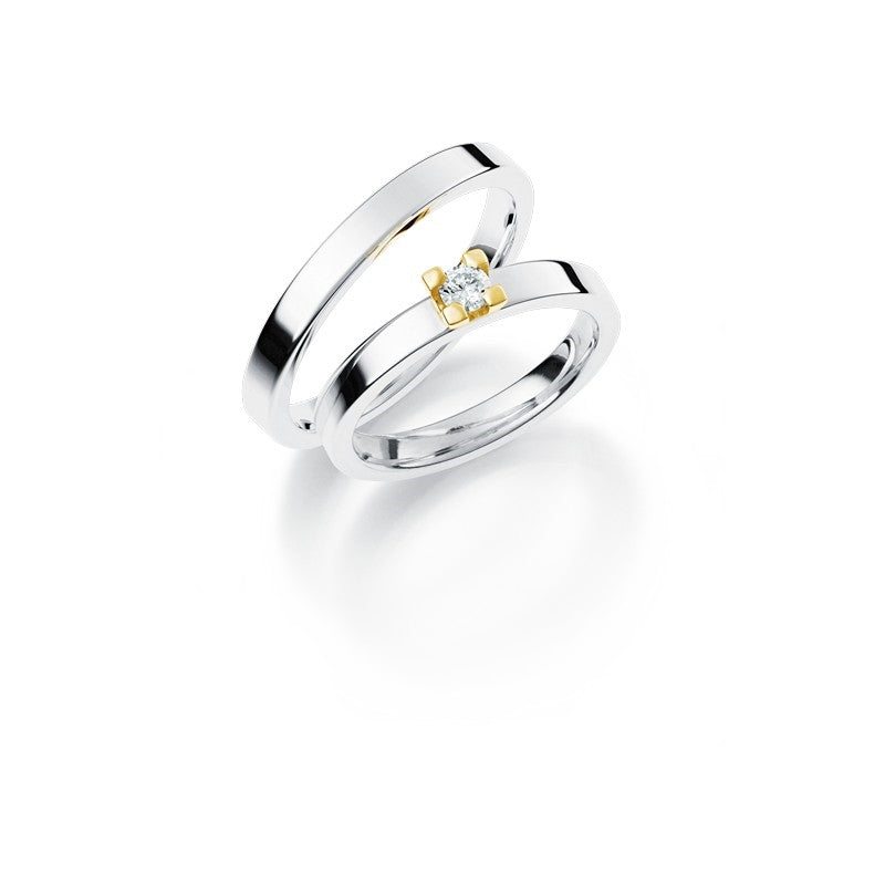 Klassiske Aagaard vielsesringe i sølv med 0,01 ct diamant indfattet i 14 kt guld