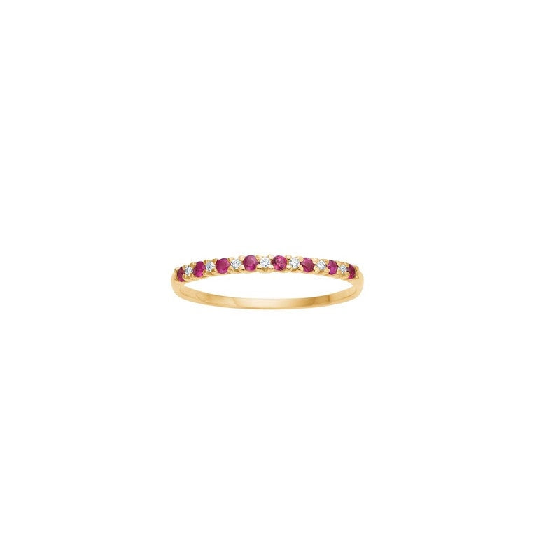 Siersbøl guldring i 14 karat med rubiner og diamanter 0,028 ct W/SI – slank ring med skiftevis røde rubiner og klare diamanter.