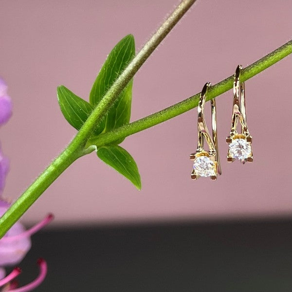 Kleopatra øreringe i 14 karat guld med diamanter (0,10–0,50 ct)