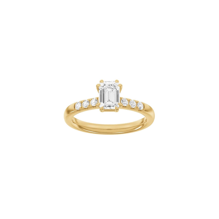 Siersbøl Luxury ring i 14 karat guld med firkantet lab-grown diamant og runde diamanter.
