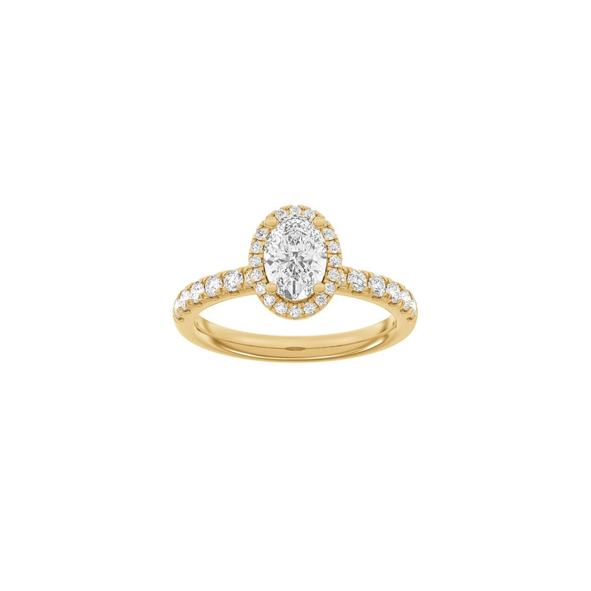 Luxury halo oval ring fra Siersbøl i 14 karat guld med oval lab-grown diamant og halo af mindre diamanter.