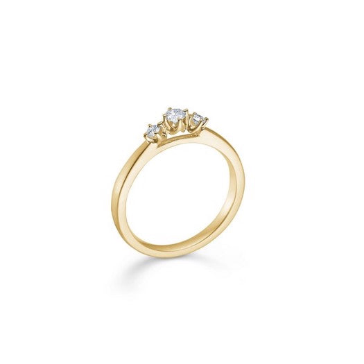 CROWN trinity ring i 14 karat guld med 0,17 ct diamanter fra Mads Z