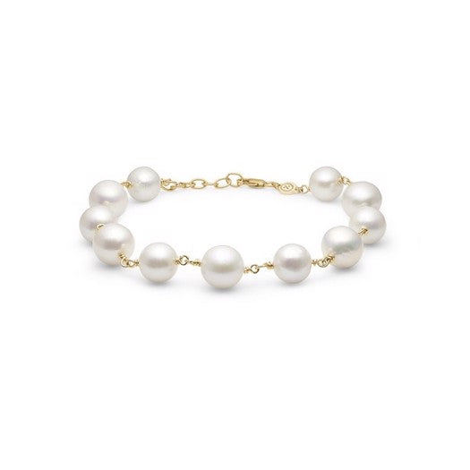 Treasure armbånd fra Mads Z i 14 kt guld med hvide kulturperler.