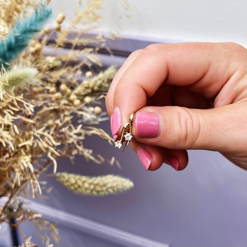 Vida diamantøreringe fra Scrouples i 14 kt hvidguld med 0,06–0,30 ct diamanter