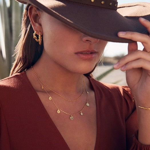 Maanesten Nala choker i forgyldt sølv med perler 40 cm