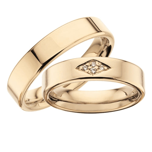 Unikke Scrouples vielsesringe i 8 eller 14 karat guld med 0,04 ct diamanter i rhombe, 5 mm.