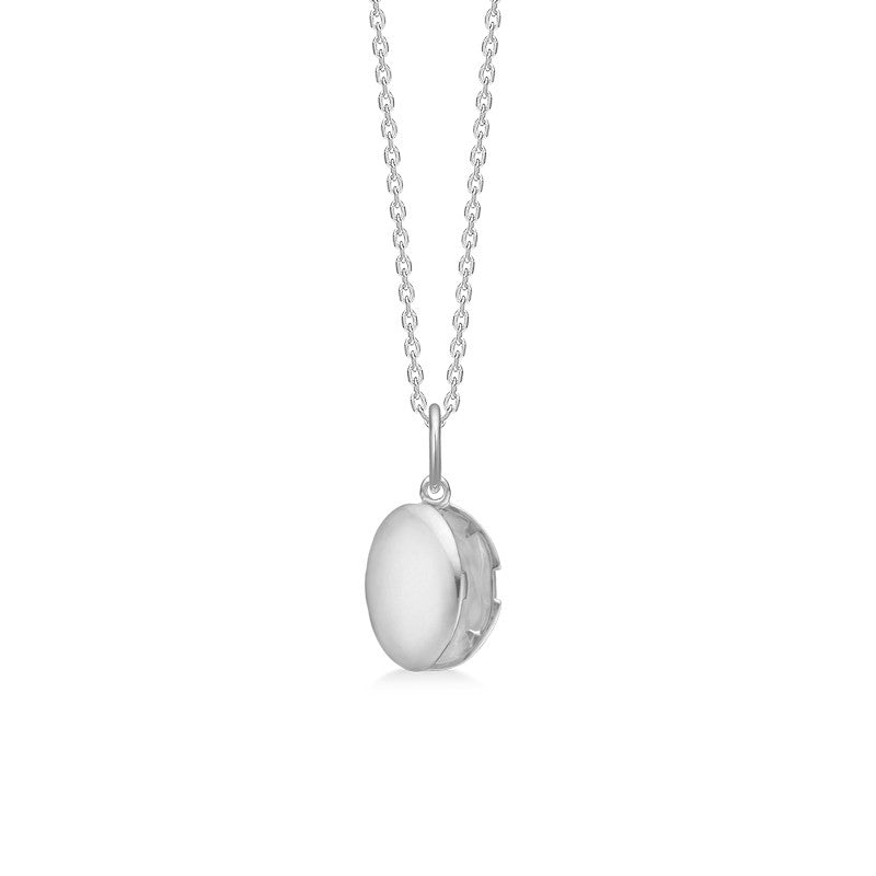 Memories oval medaljon vedhæng i sterlingsølv fra Mads Z Silver Label – ovalt, åbent vedhæng med justerbar kæde.