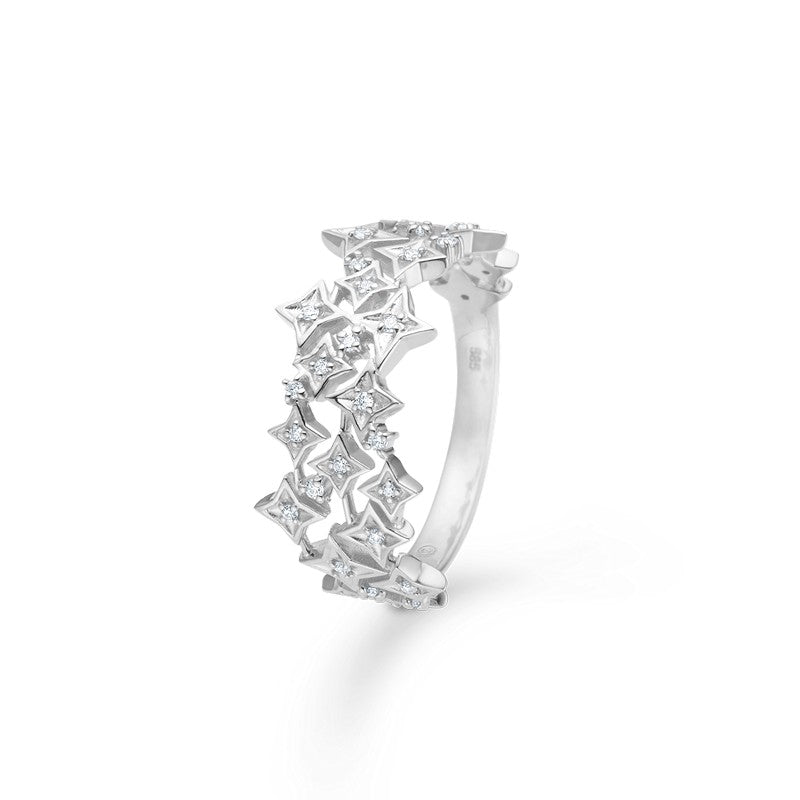 Mads Z Vesper ring i sterlingsølv fra Silver Label med stjerneformede zirkonia.