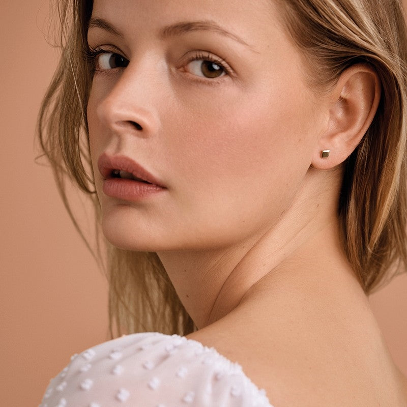 Melfia ørestikker i 14 karat guld 6 mm