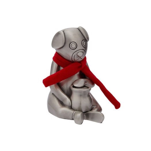 Sparebøsse med bamse fra Nordahl Andersen i fortinnet materiale med rødt tørklæde.