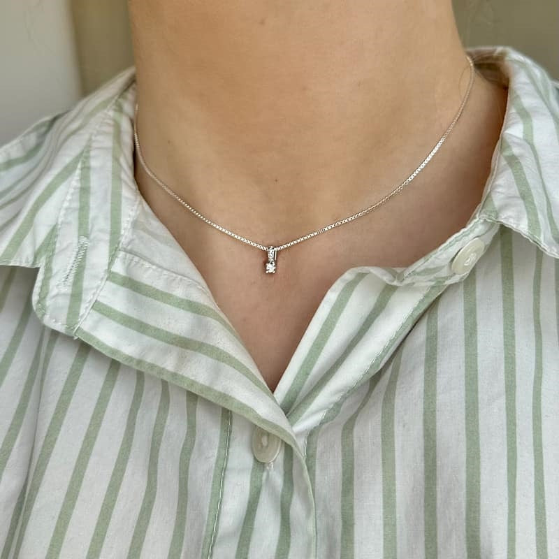 Kleopatra Queen vedhæng i 14 kt hvidguld med diamanter (0,07–0,12 ct)