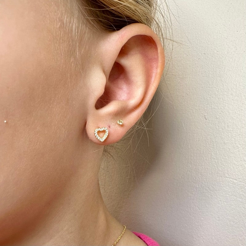 Hjerte ørestikker i forgyldt sølv med zirkonia fra Nordahl Andersen