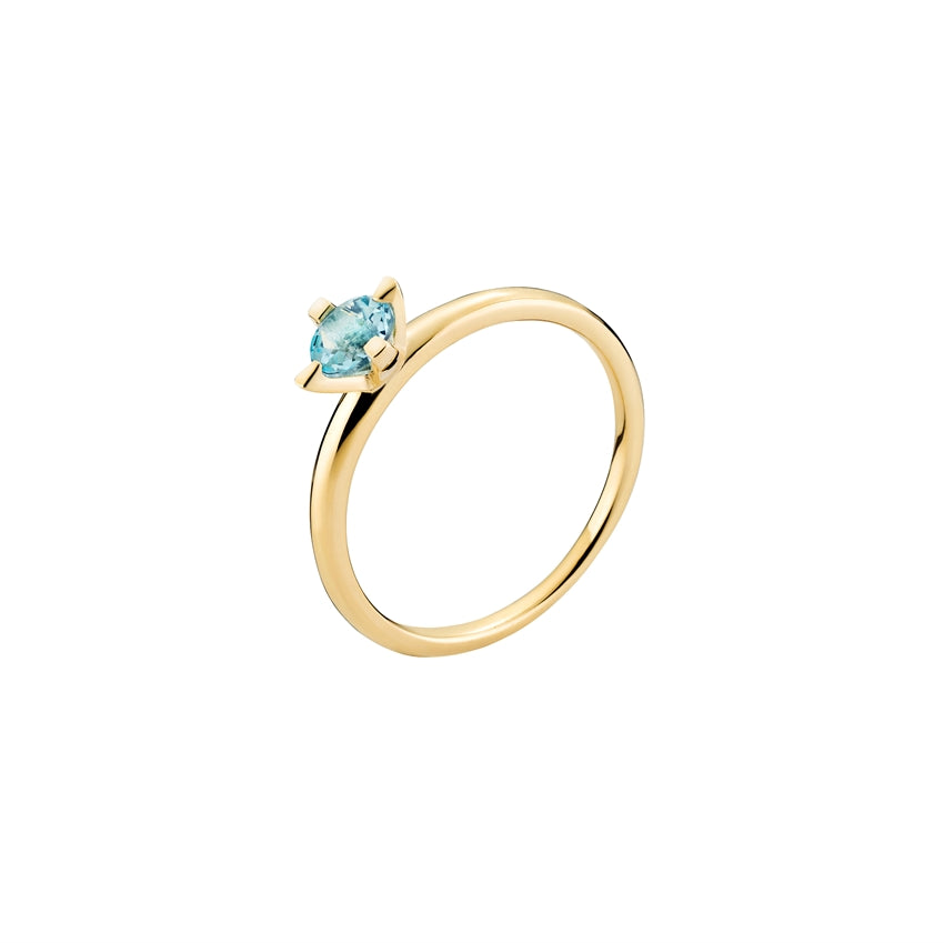 Lund Copenhagen ring i 8 karat guld med rund blå topas – enkel og elegant.