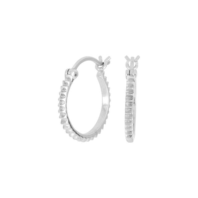 NICE52 creoler i sølv med takket kant fra Nordahl Andersen, 18 mm