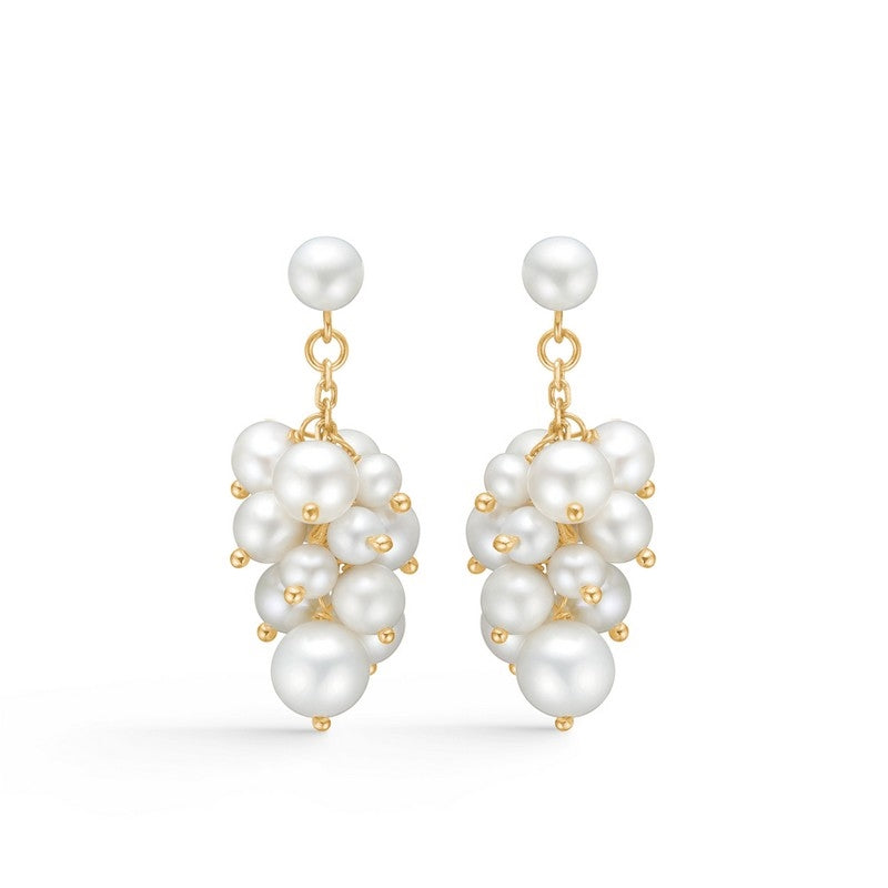 Coco øreringe fra Mads Z i 8 kt guld med hvide perler