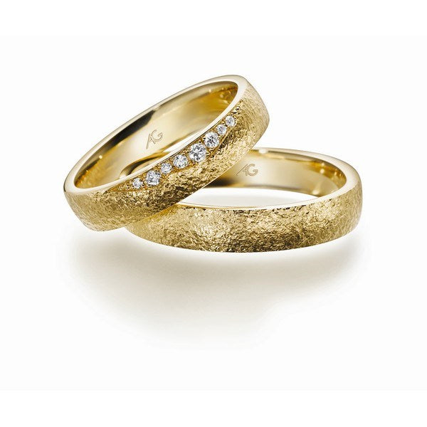 Unikke Gerstner vielsesringe i 14 eller 9 karat guld med 0,08 ct diamanter