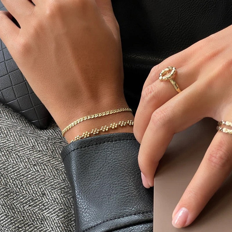 Luna armbånd i forgyldt sølv fra Jeberg Jewellery