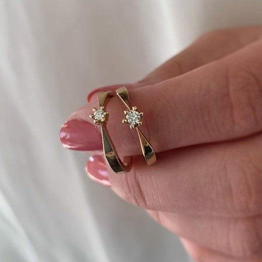 Victoria diamantring fra Scrouples i 14 kt guld med 0,05–0,50 ct TW/SI diamant