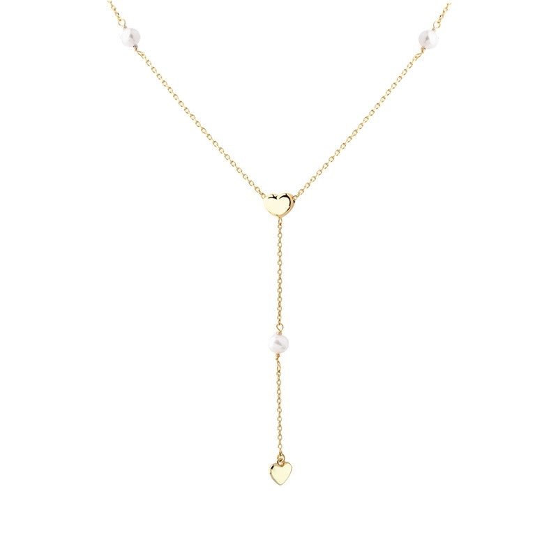 Aqua Dulce Karla Y-halskæde i forgyldt sølv med ferskvandsperler og små hjerter, 45–48 cm.