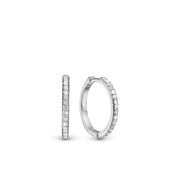 TWINKLE sølvcreoler med zirkonia 13 mm fra Christina Jewelry & Watches – elegante og glitrende øreringe i sølv.