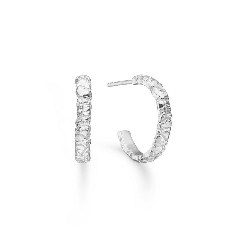 Bigger Element creoler i 925 sterlingsølv med rustikt, naturinspireret design fra Studio Z.