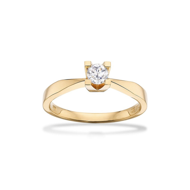 Kleopatra solitairering i 8 karat guld med brillantslebet diamant – set fra oven