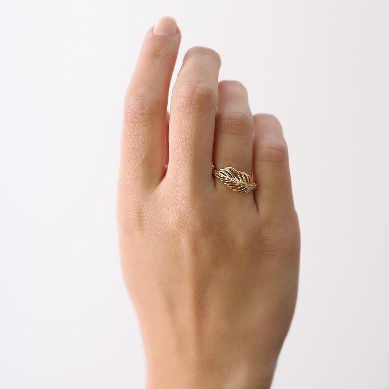 Feather ring i forgyldt sølv med topaser fra Christina Jewelry & Watches