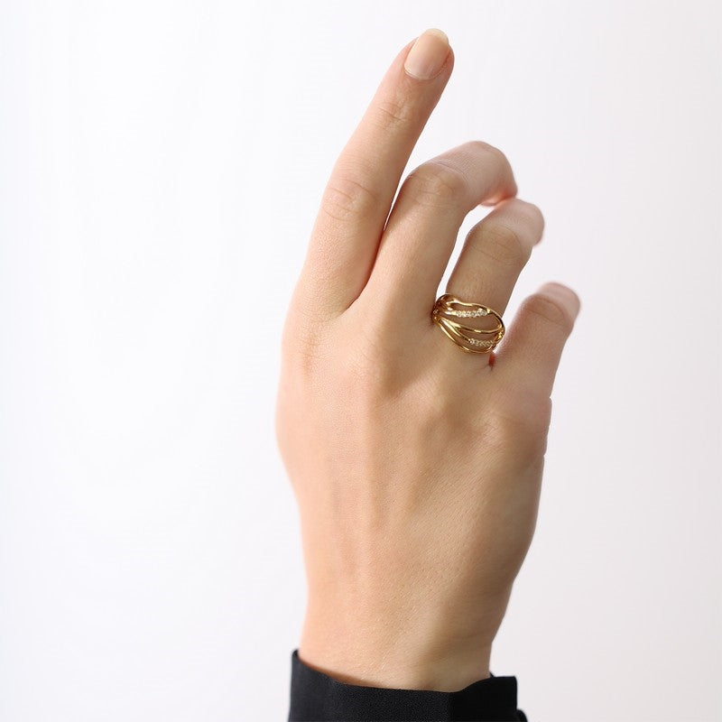 Energy ring i forgyldt sølv fra Christina Jewelry & Watches med 12 zirkonia