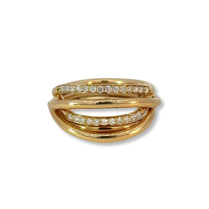 Aagaard ring i 14 karat guld med 0,25 ct diamanter – elegant design med to rækker diamanter.