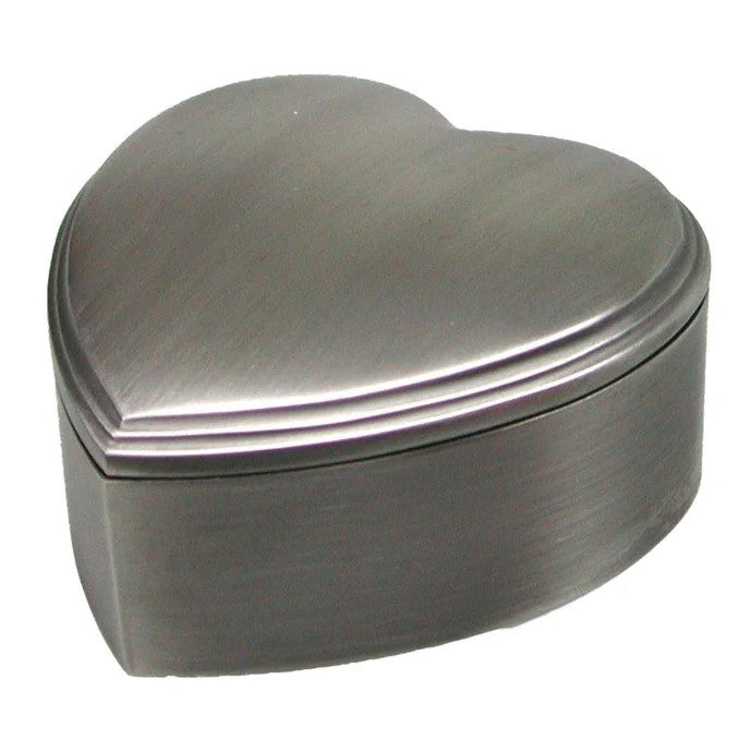 NOA Kids smykkeskrin hjerte fra Nordahl Andersen i fortinnet metal med mat overflade, 8x8 cm.