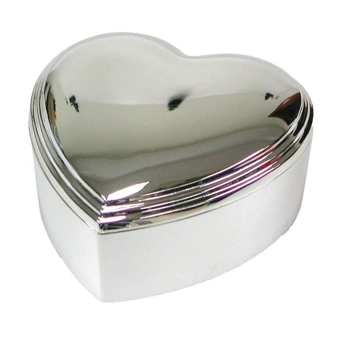 Noa Kids hjerteformet smykkeskrin fra Nordahl Andersen i forkromet metal – 10x10 cm.