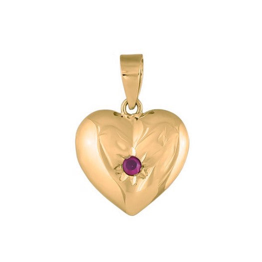 Siersbøl hjertevedhæng i 8 karat guld med rød syntetisk rubin