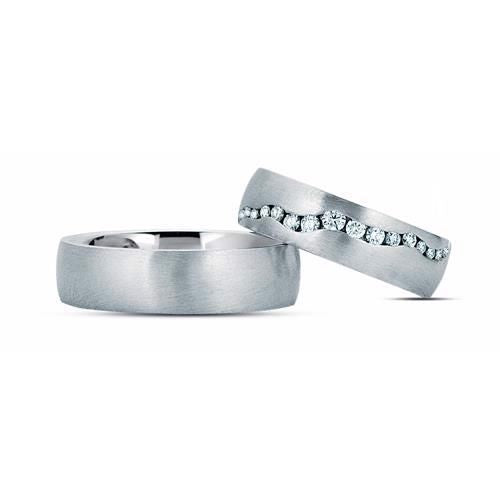 Raffinerede Nuran vielsesringe i 14 kt hvidguld med 0,215 ct diamanter i kanal fatning – mat finish.