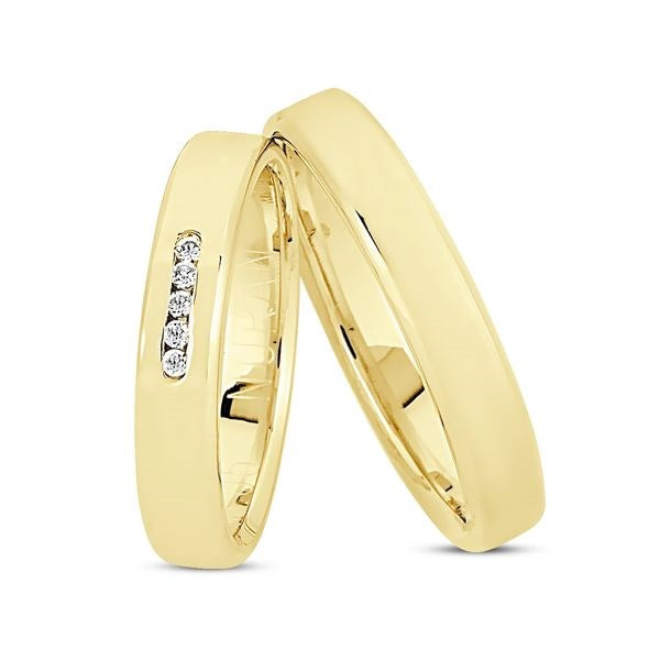 Nuran vielsesringe i 8 eller 14 karat guld med 0,05 ct diamanter