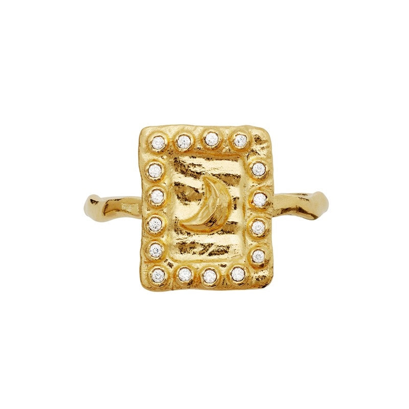 Aida ring i forgyldt sølv med klare zirkonia og måne fra Maanesten Urban Theatre.