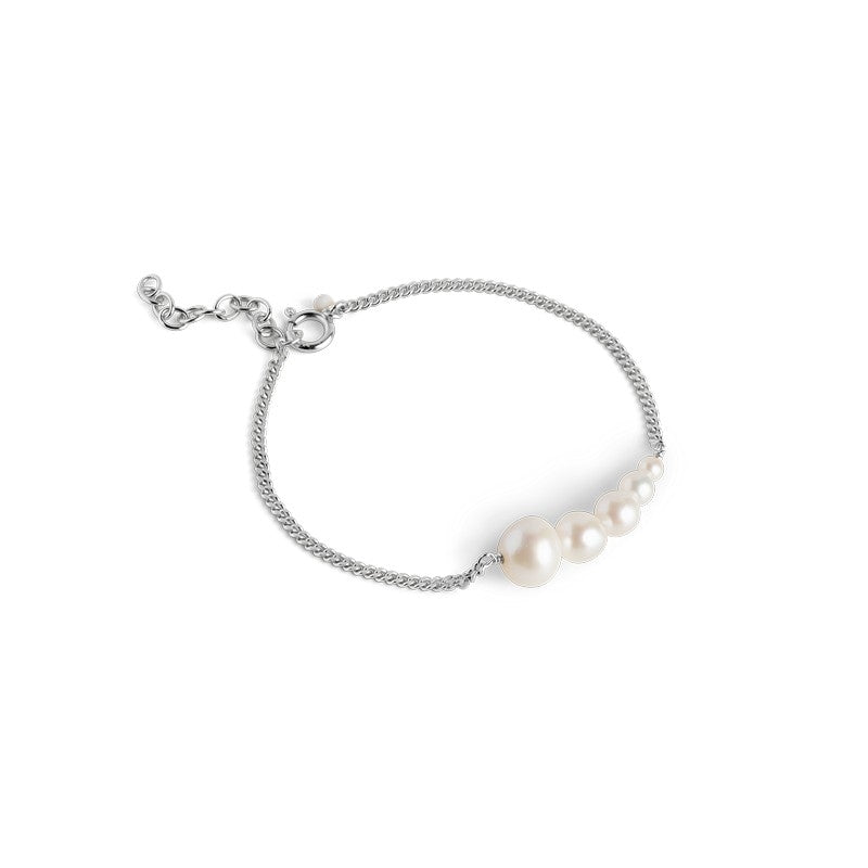 Carmen armbånd i sølv med ferskvandsperler fra Enamel Copenhagen 15+3 cm