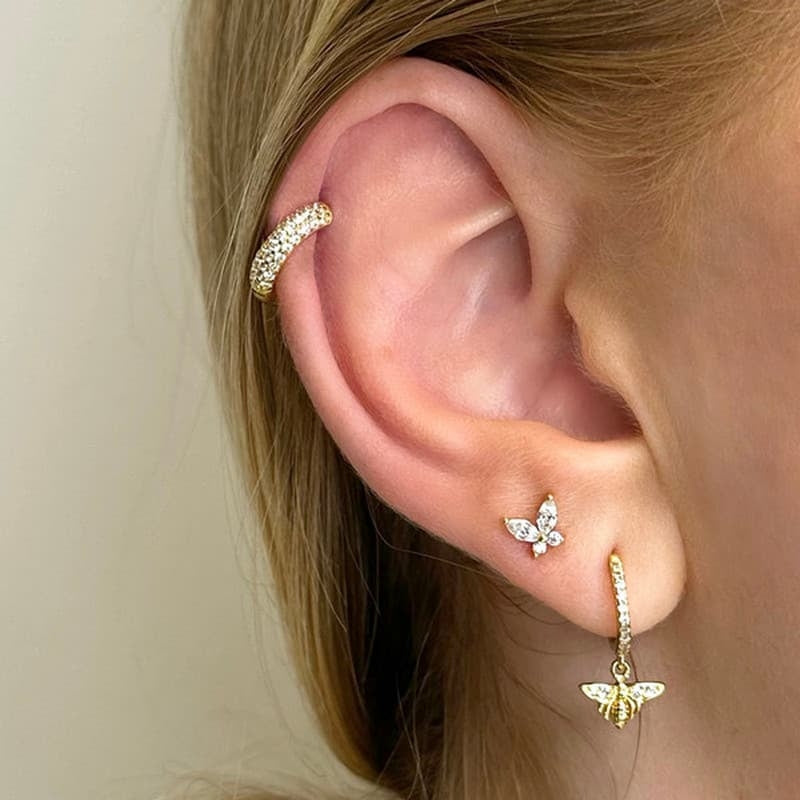 Bea forgyldte sølvcreoler med bi og zirkonia fra MerlePerle