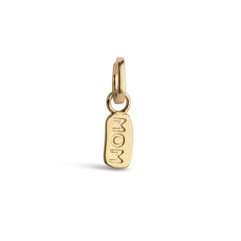 My Mom charm i forgyldt sølv fra Enamel Copenhagen