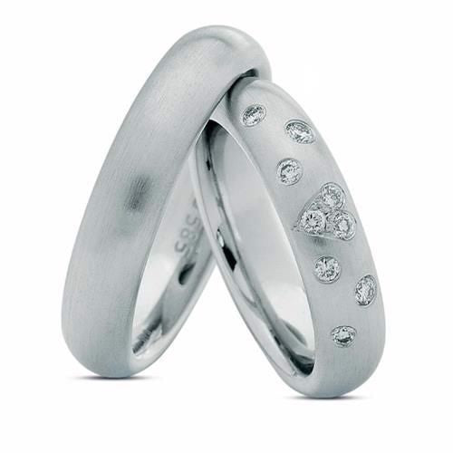 Eksklusive Nuran vielsesringe i 14 karat hvidguld med 2x0,03 ct + 7x0,02 ct diamanter