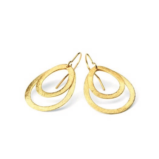 Forgyldte sølvøreringe med dobbelt dråbe fra Pernille Corydon