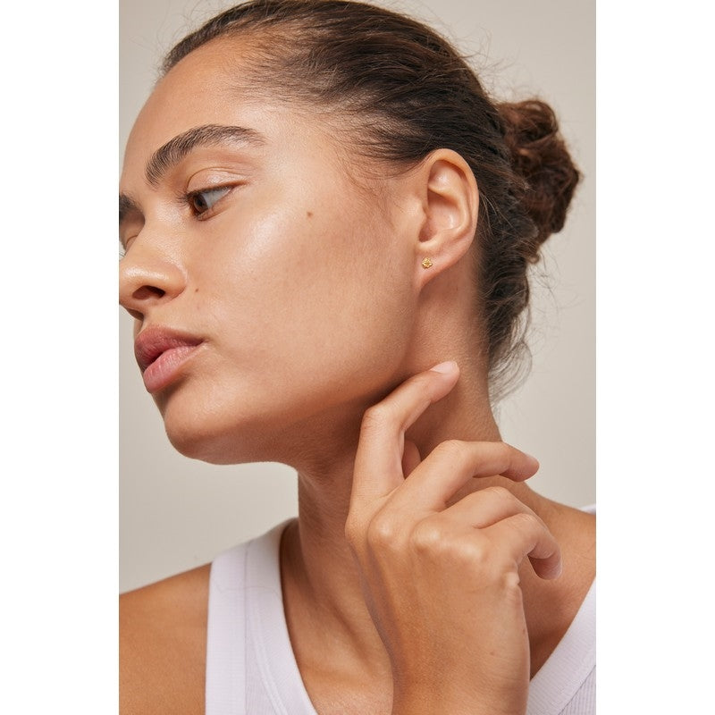 Rio mini ørestikker i forgyldt sølv fra Enamel Copenhagen (4 mm)
