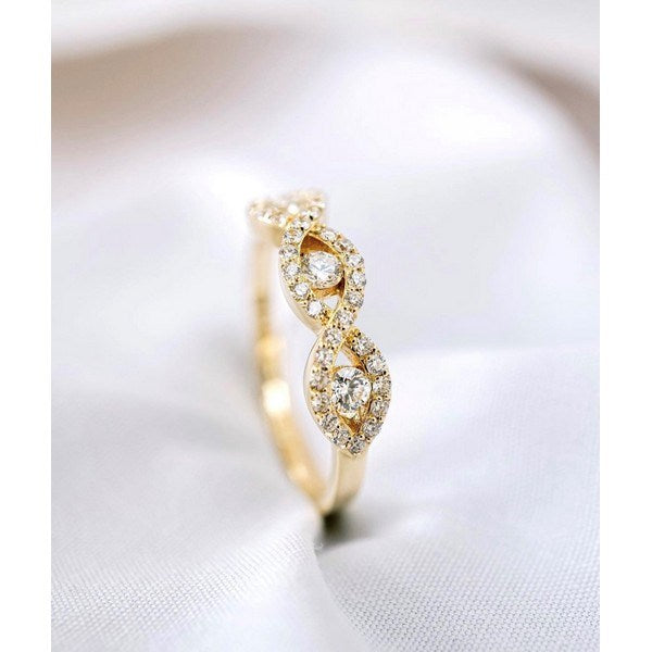 Evi ring fra Nuran i 14 kt guld med 0,42 ct diamanter