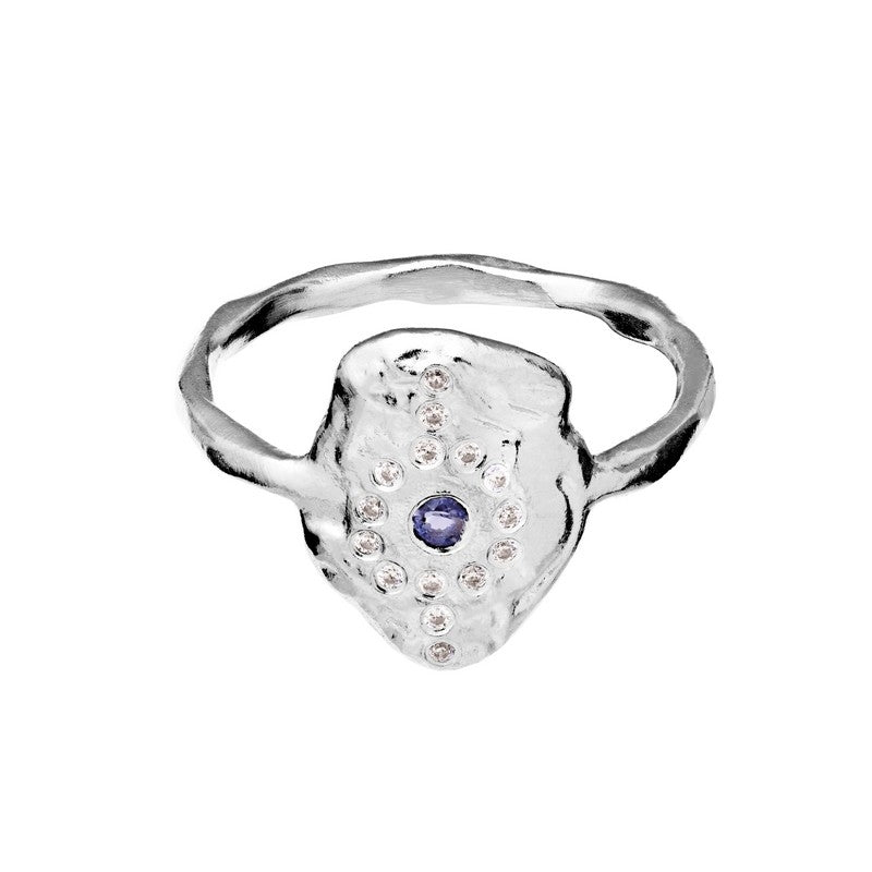 Enya ring i sølv med iolit og zirkoner fra Maanesten