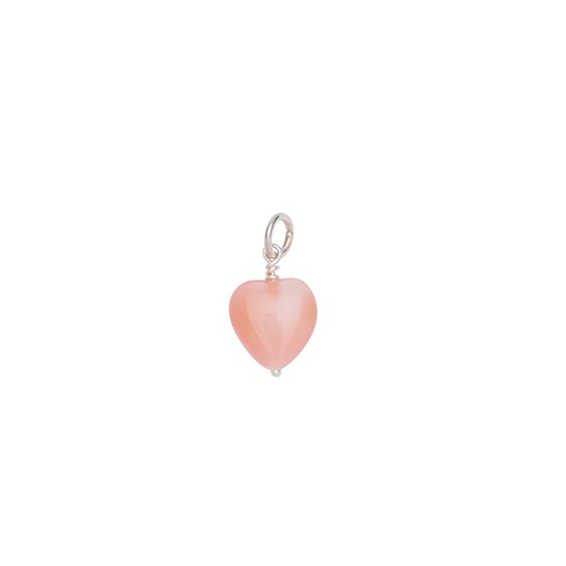French Heart vedhæng i forsølvet messing med coral glas fra Pico Copenhagen