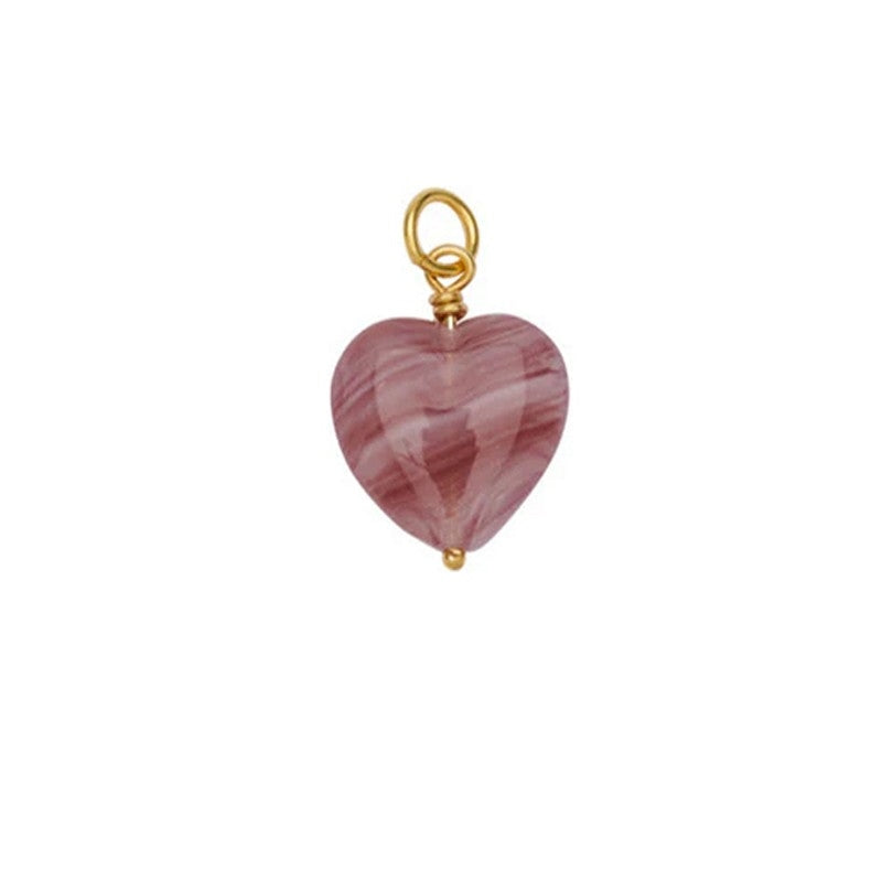Pico Copenhagen French Grande Heart vedhæng i guldbelagt messing med lilla boysenberry glas hjerte (16x25 mm).
