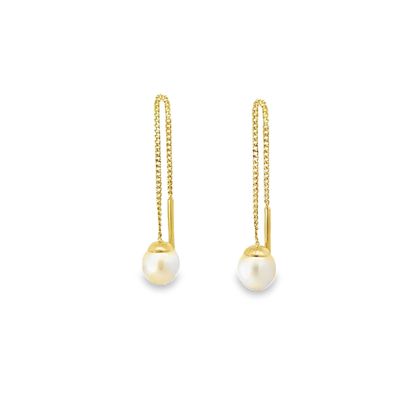 Kædeørehængere i 8 kt guld med hvid ferskvandsperle (5,5 cm) – Smykkecenter