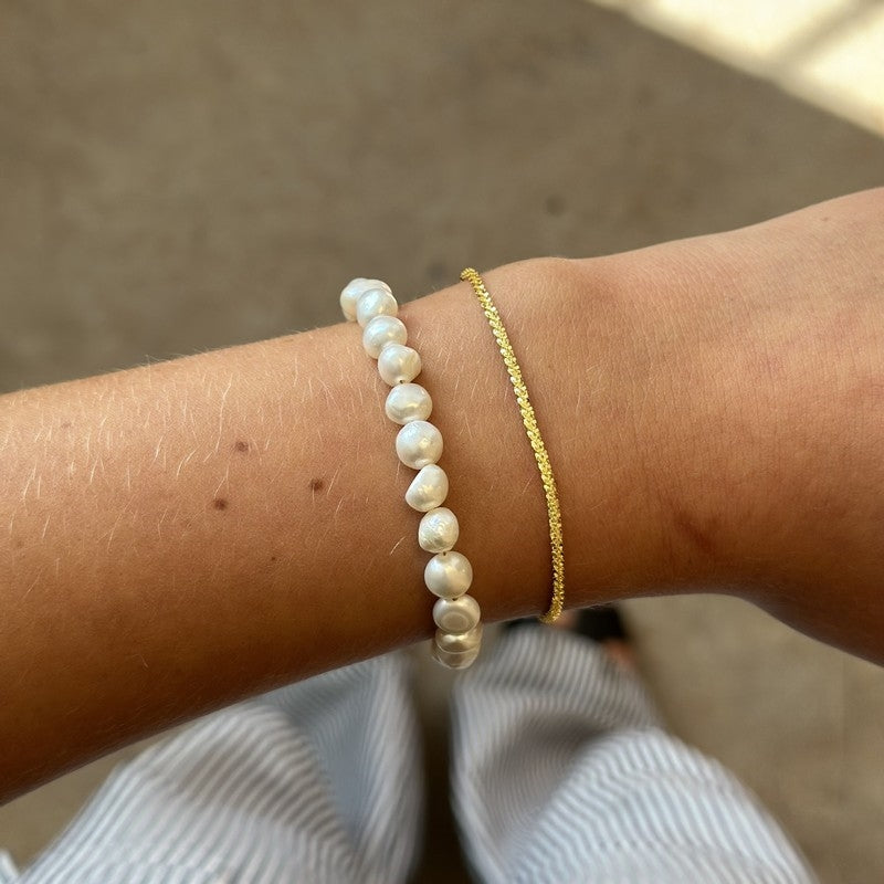 Calina armbånd i 18 karat forgyldt sølv fra MerlePerle