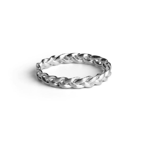 Jane Kønig Braided ring i mat sølv medium med flettet design.