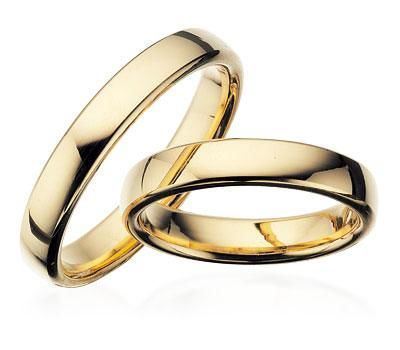Scrouples vielsesringe i guld med blank overflade – mod hvid baggrund